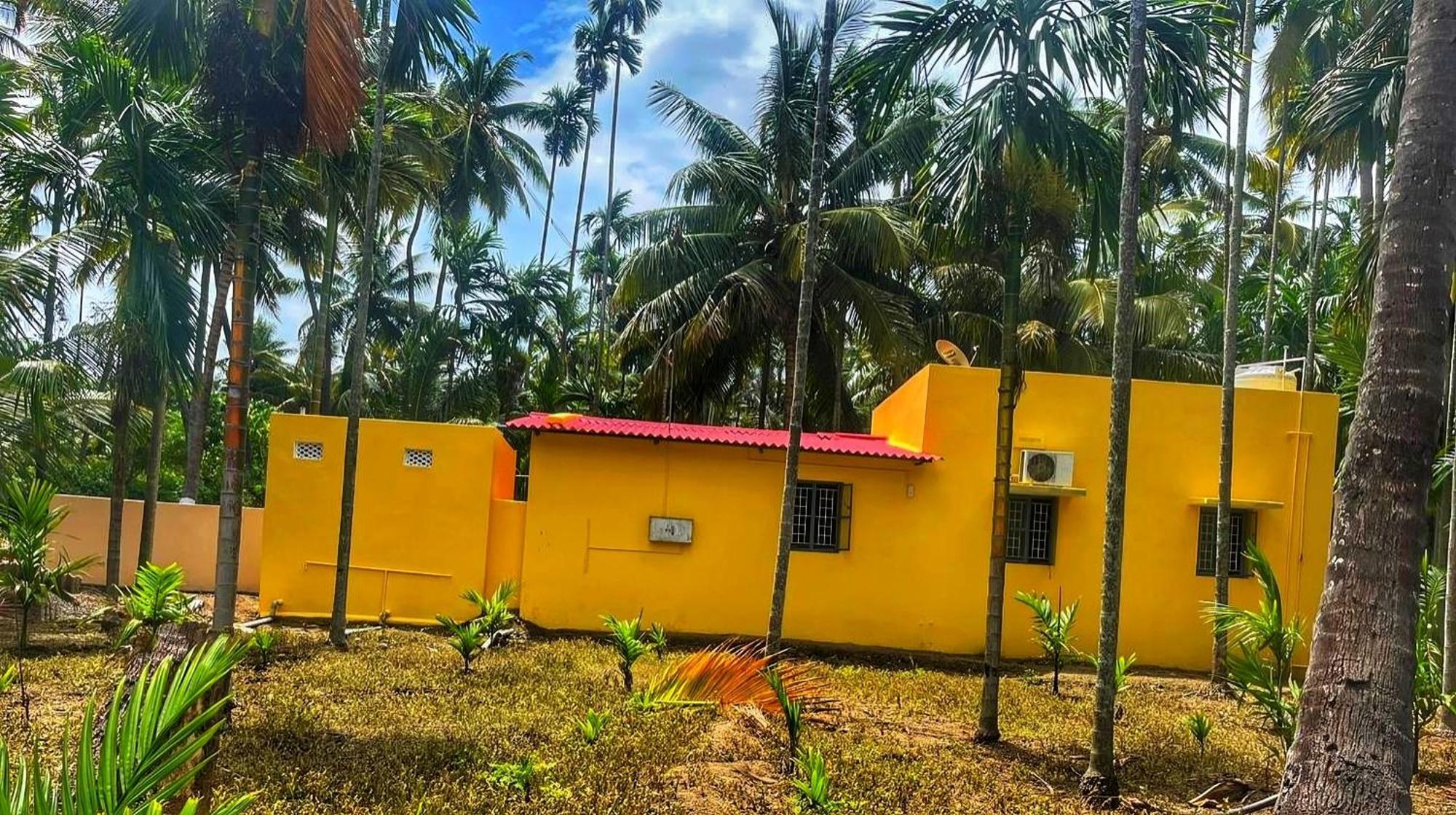 Shivalaya Farmstay Located Amdist Coconut Farm With River Access Near Isha,Adiyogi,Siruvani Alandurai Экстерьер фото